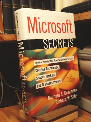 Buchcover Microsoft Secrets: How the World's Most Powerful Software Company Creates Technology, Shapes Markets, and Manages People | Cusumano, Michael A., Selby, Richard W. | EAN 9780028740485 | ISBN 0-02-874048-3 | ISBN 978-0-02-874048-5