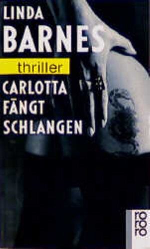 Carlotta fängt Schlangen.