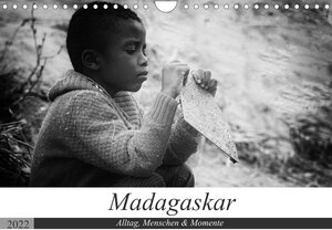 Buchcover Madagaskar: Alltag, Menschen und Momente (Wandkalender 2022 DIN A4 quer) | Teresa Schade | EAN 9783673588150 | ISBN 3-673-58815-X | ISBN 978-3-673-58815-0
