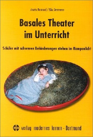 Basales Theater im Unterricht: Schüler mit schweren Behinderungen stehen im Rampenlicht