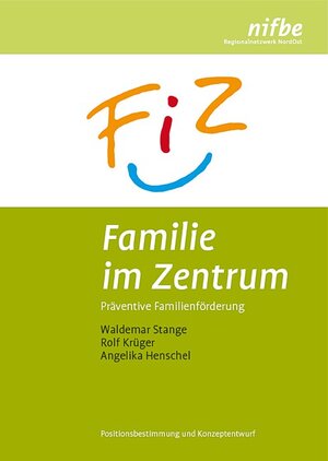 Buchcover Familie im Zentrum | Waldemar Stange | EAN 9783865415448 | ISBN 3-86541-544-X | ISBN 978-3-86541-544-8
