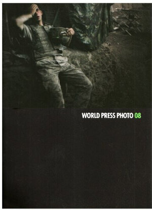 Buchcover World Press Photo 2008  | EAN 9783899043266 | ISBN 3-89904-326-X | ISBN 978-3-89904-326-6