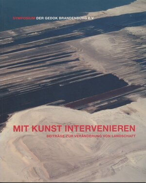 Buchcover Mit Kunst intervenieren  | EAN 9783934532243 | ISBN 3-934532-24-1 | ISBN 978-3-934532-24-3