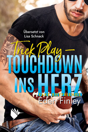 Buchcover Trick Play - Touchdown ins Herz | Eden Finley | EAN 9783948457112 | ISBN 3-948457-11-5 | ISBN 978-3-948457-11-2