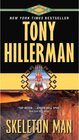 Buchcover Skeleton Man. Tony Hillerman