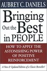 Buchcover Bringing Out the Best in People: How to Apply the Astonishing Power of Positive Reinforcement