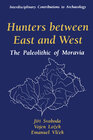Buchcover Hunters between East and West