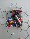 Buchcover ORBIT Molekülbaukasten Chemie: Profi-Set mit 460 Teilen und farbigem Booklet
