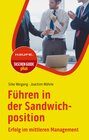 Buchcover Führen in der Sandwichposition