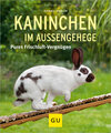 Kaninchen im Außengehege width=