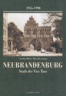 Buchcover Neubrandenburg / Stadt der vier Tore 1945-1990